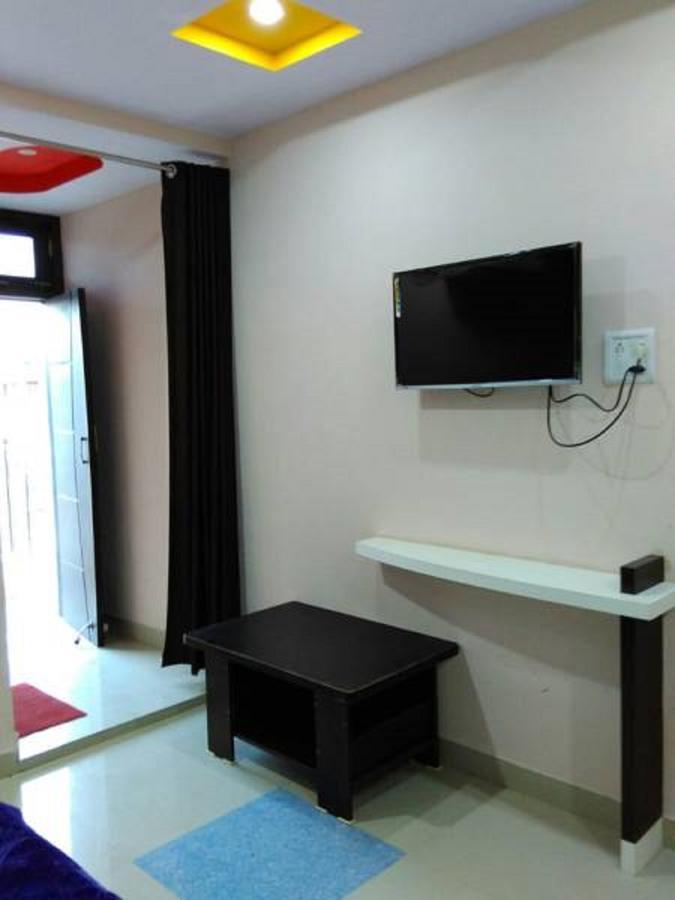 Datia Hotel Blue Star المظهر الخارجي الصورة